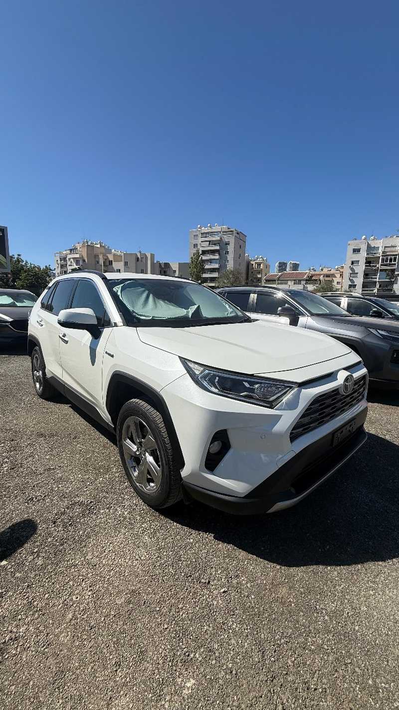 Toyota RAV4 2,5L 2021