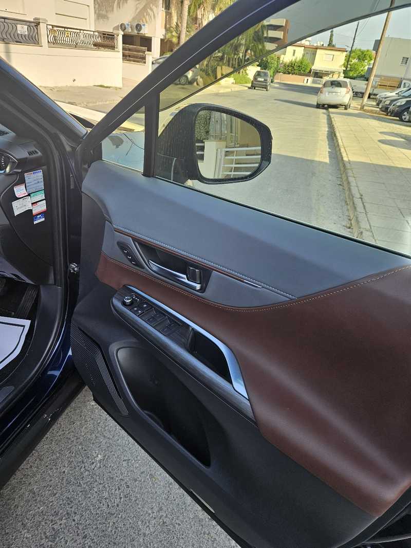 2022 Toyota Harrier 2,5L 2022 Cyprus