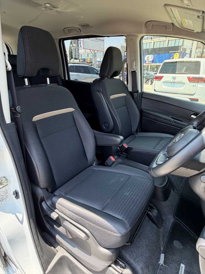 2024 Nissan Serena e-POWER 1,4L 2024 Cyprus