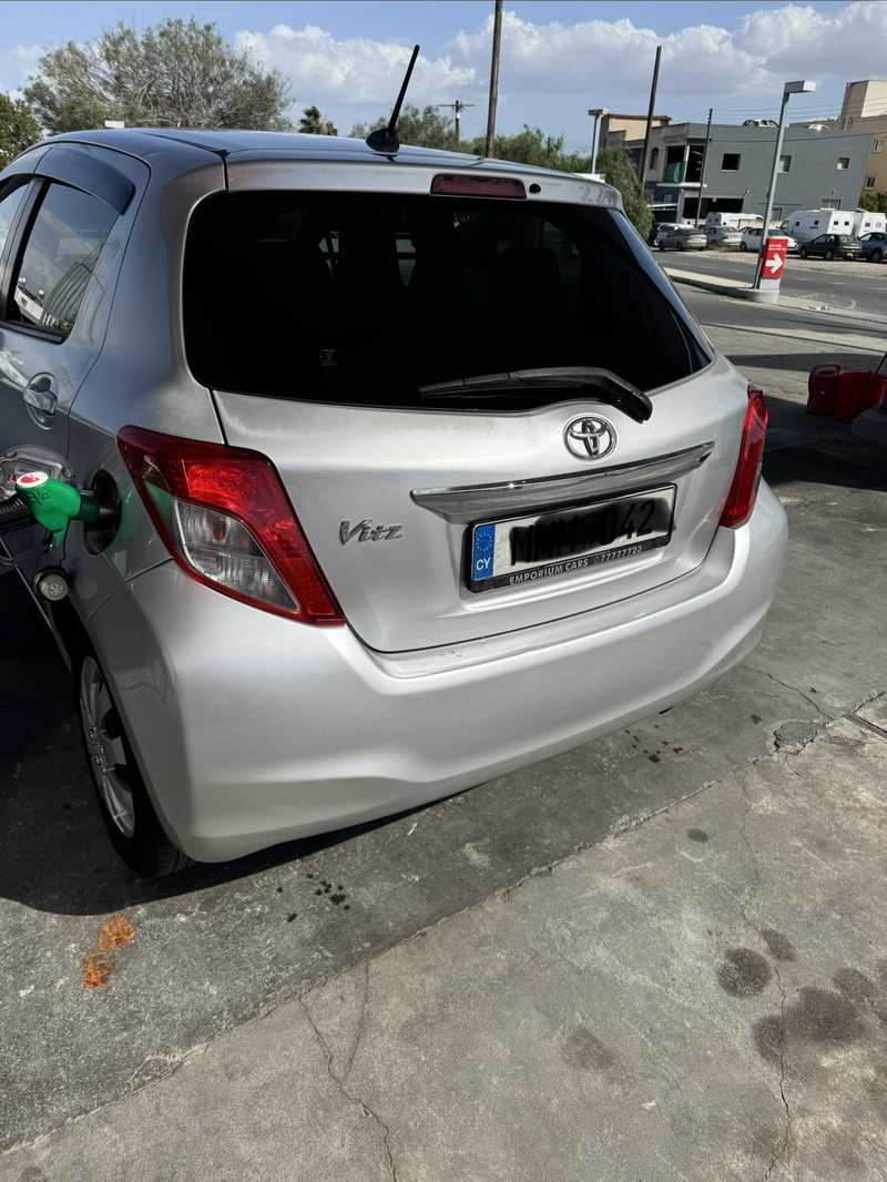 Toyota Vitz 1,3L 2011