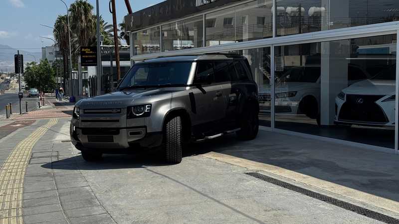 2022 Land Rover Defender 3,0L 2022 Cyprus