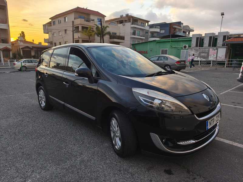 Renault Scenic 1,5L 2012
