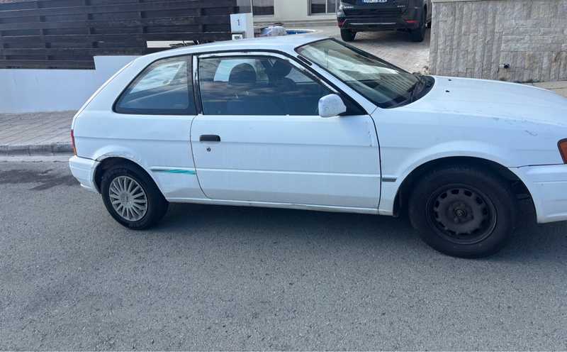 Toyota Corolla 5,7L 1995