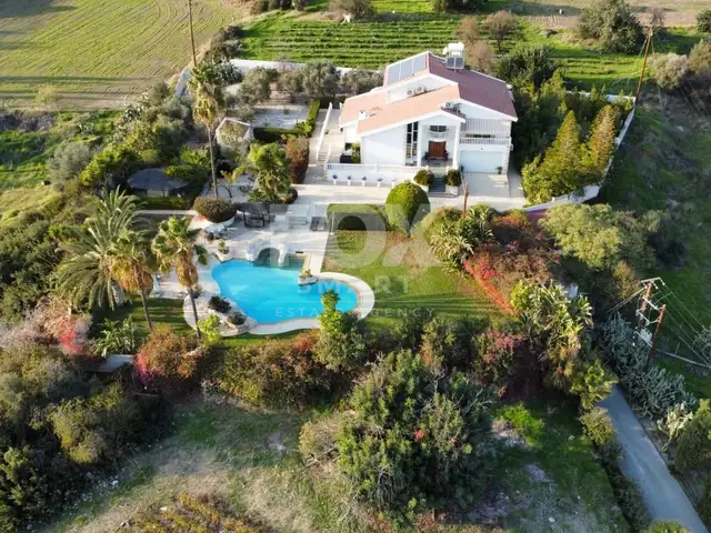 5-bedroom villa for sale, Επαρχία Λεμεσού — Παρεκκλησιά
