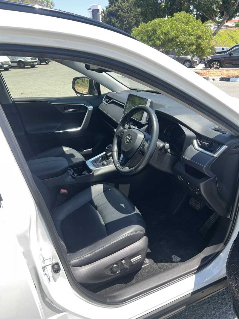 2021 Toyota RAV4 2,5L 2021 Cyprus