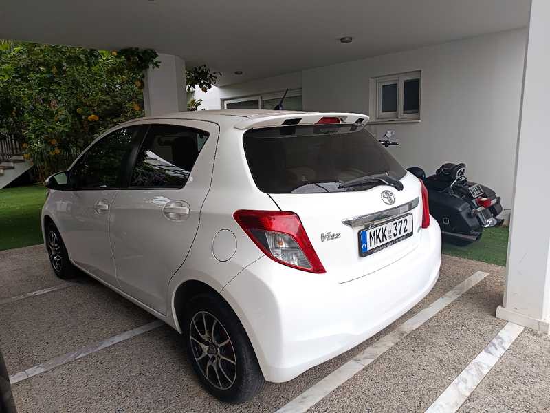 2013 Toyota Vitz 1,3L 2013 Cyprus