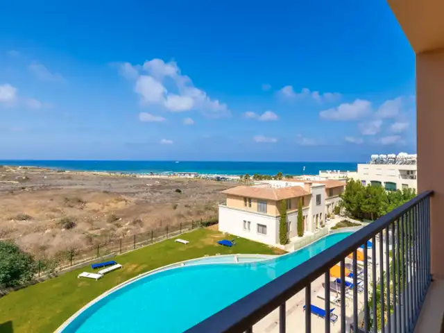 3-bedroom apartment for sale, Paphos — Paphos - Kato Paphos