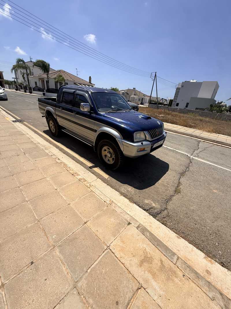 2002 Mitsubishi L200 2,5L 2002 Cyprus