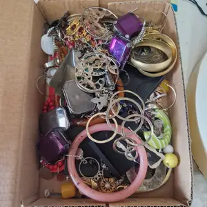 Πακέτο μπιζού & αξεσουάρ lot για car boot / μεταπώληση, Nicosia — Strovolos - Enthomar Kyprianos