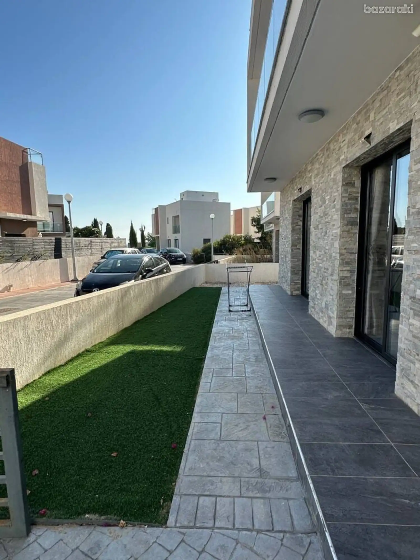 House, 3 bedrooms — 6