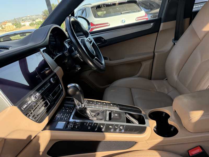 2019 Porsche Macan 2,0L 2019 Cyprus