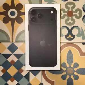 Apple iphone 18 pro max 256gb black brand new with 2 years warranty, Nicosia — Nicosia - Ag. Antonios