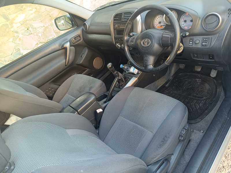 2004 Toyota RAV4 2,0L 2004 Cyprus