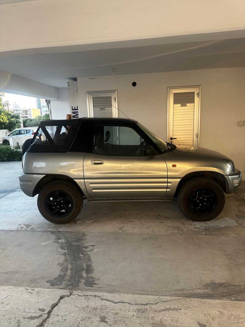 2000 Toyota RAV4 2,0L 2000 Cyprus