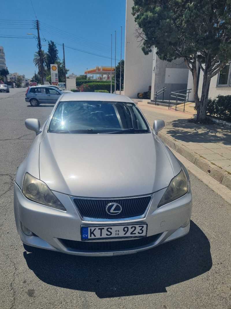 Lexus IS 2,2L 2006