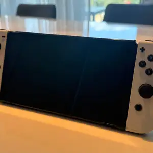 Nintendo switch oled white 64gb + mario wonder + case, Limassol — Limassol - Mesa Geitonia