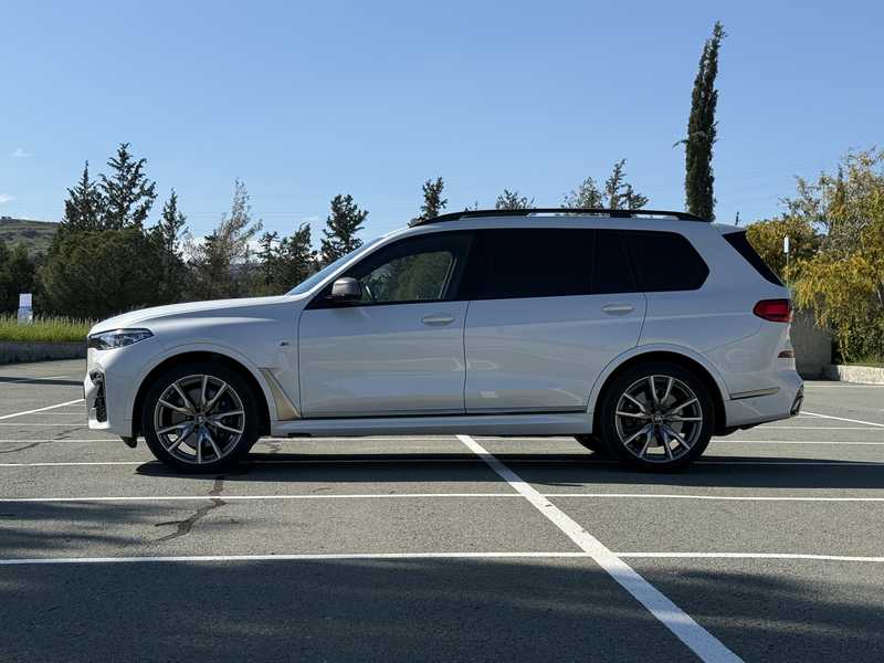2021 BMW X7 4,4L 2021 Cyprus