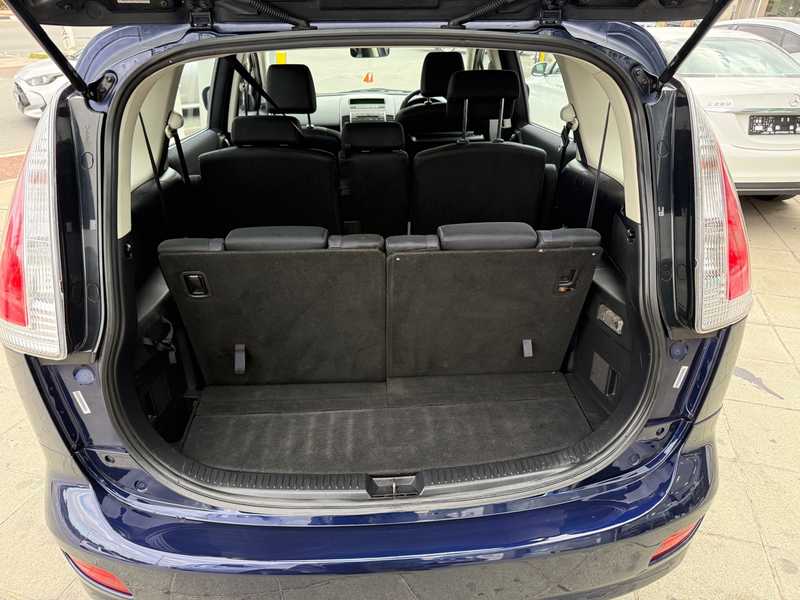 2009 Mazda 5 2,0L 2009 Cyprus