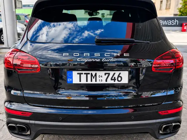 Porsche Cayenne S