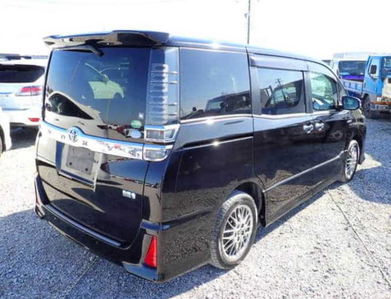 2021 Toyota Voxy 1,8L 2021 Cyprus