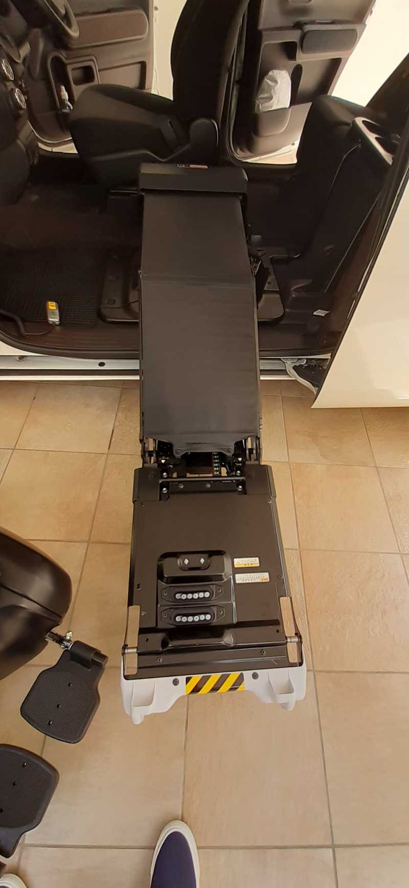 2017 Toyota Porte 1,5L 2017 Cyprus