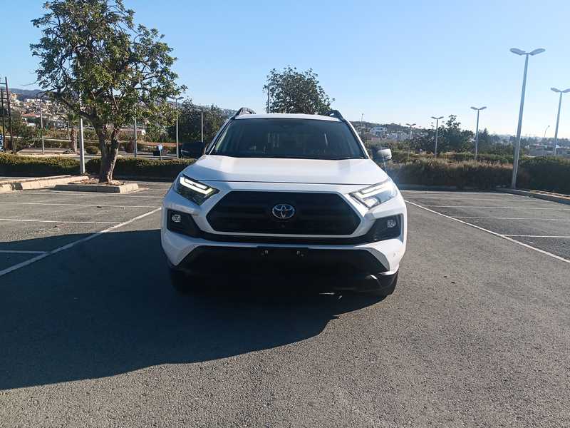 Toyota RAV4 2,5L 2024