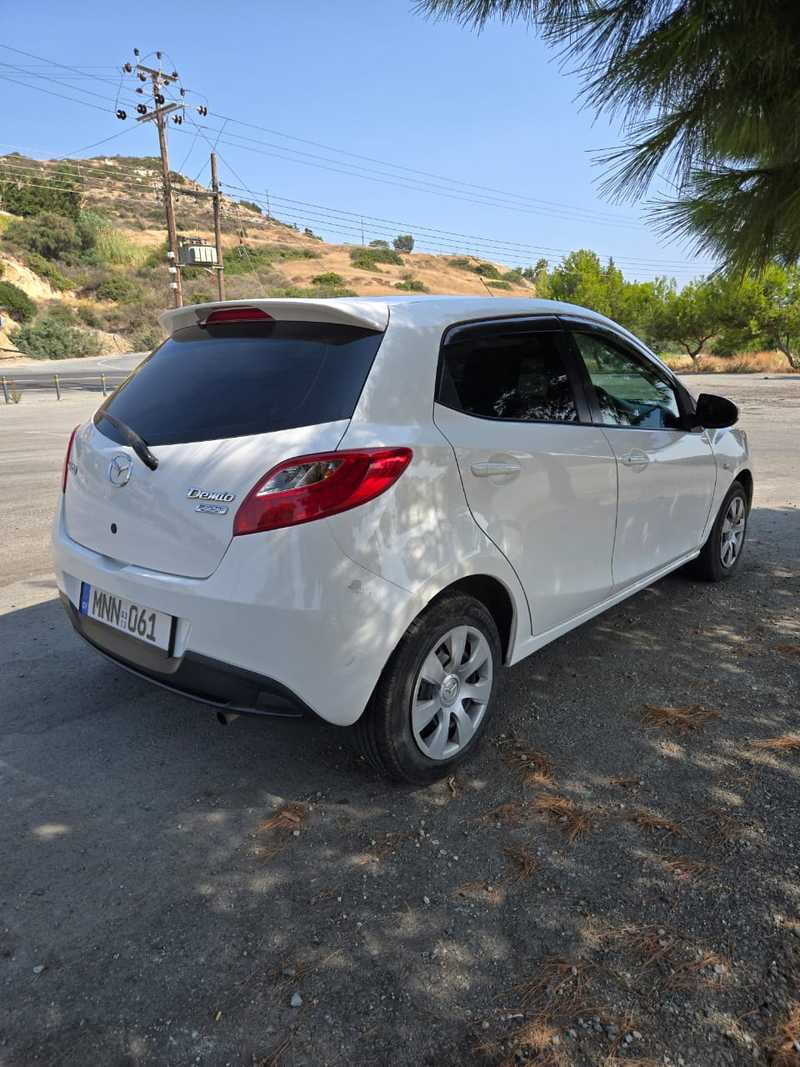 2013 Mazda Demio 1,3L 2013 Cyprus