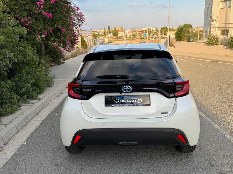 2022 Toyota Yaris 1,5L 2022 Cyprus