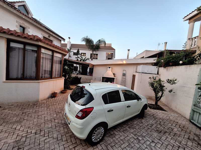 2013 Opel, Vauxhall Corsa 1,4L 2013 Cyprus