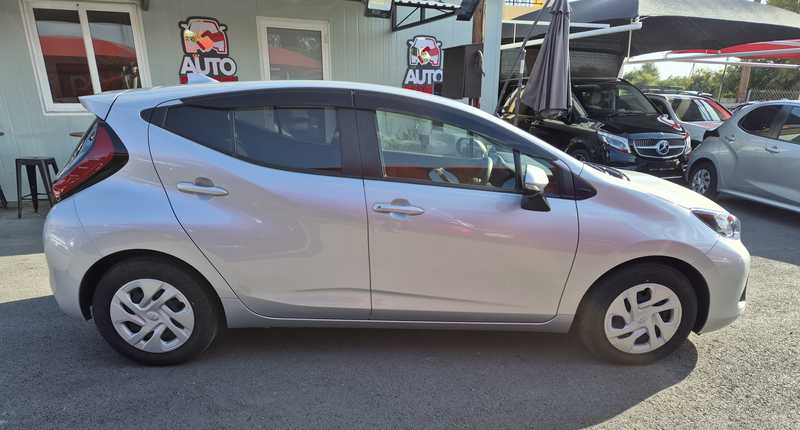 2022 Toyota Aqua 2,0L 2022 Cyprus