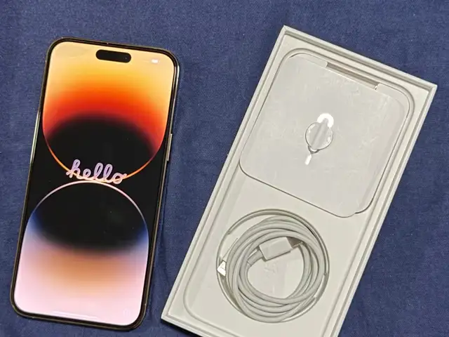 Iphone 14 pro max gold, Nicosia — Palouriotissa