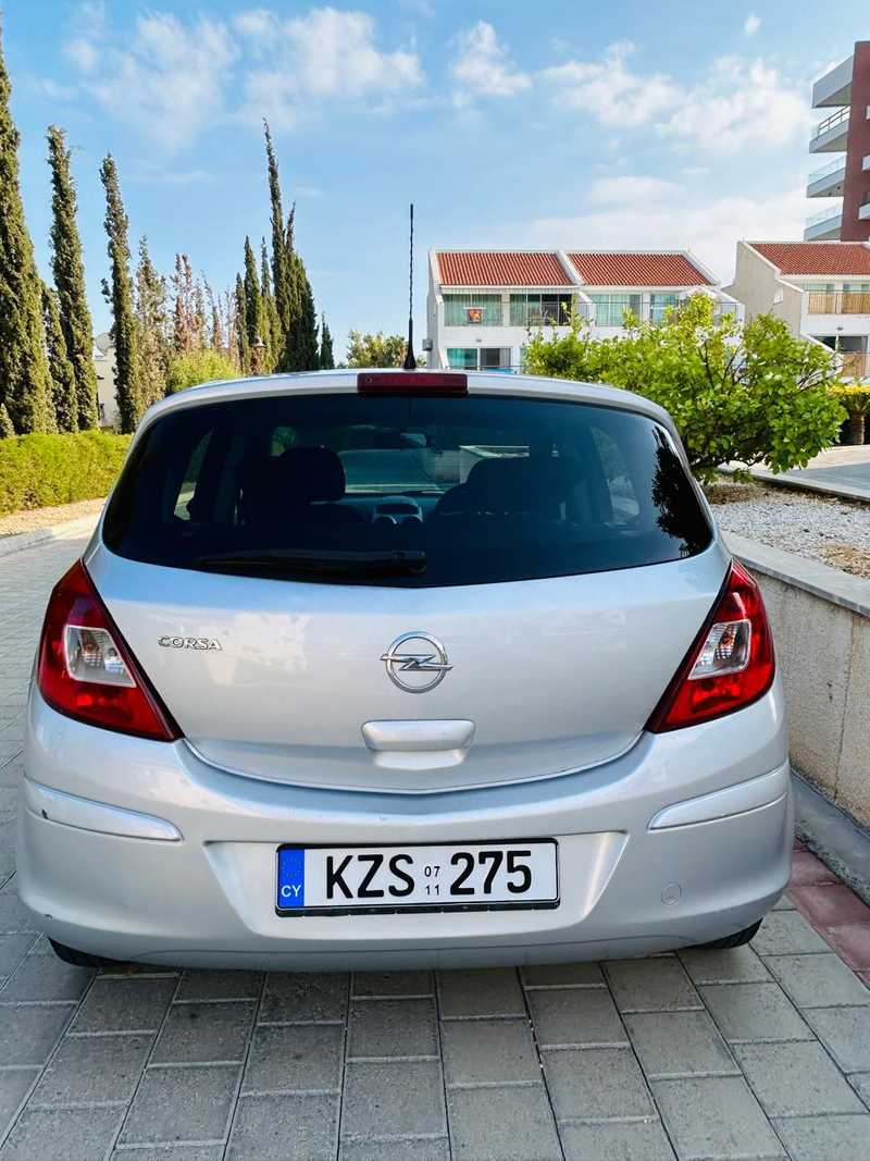 2011 Opel, Vauxhall Astra 1,4L 2011 Cyprus