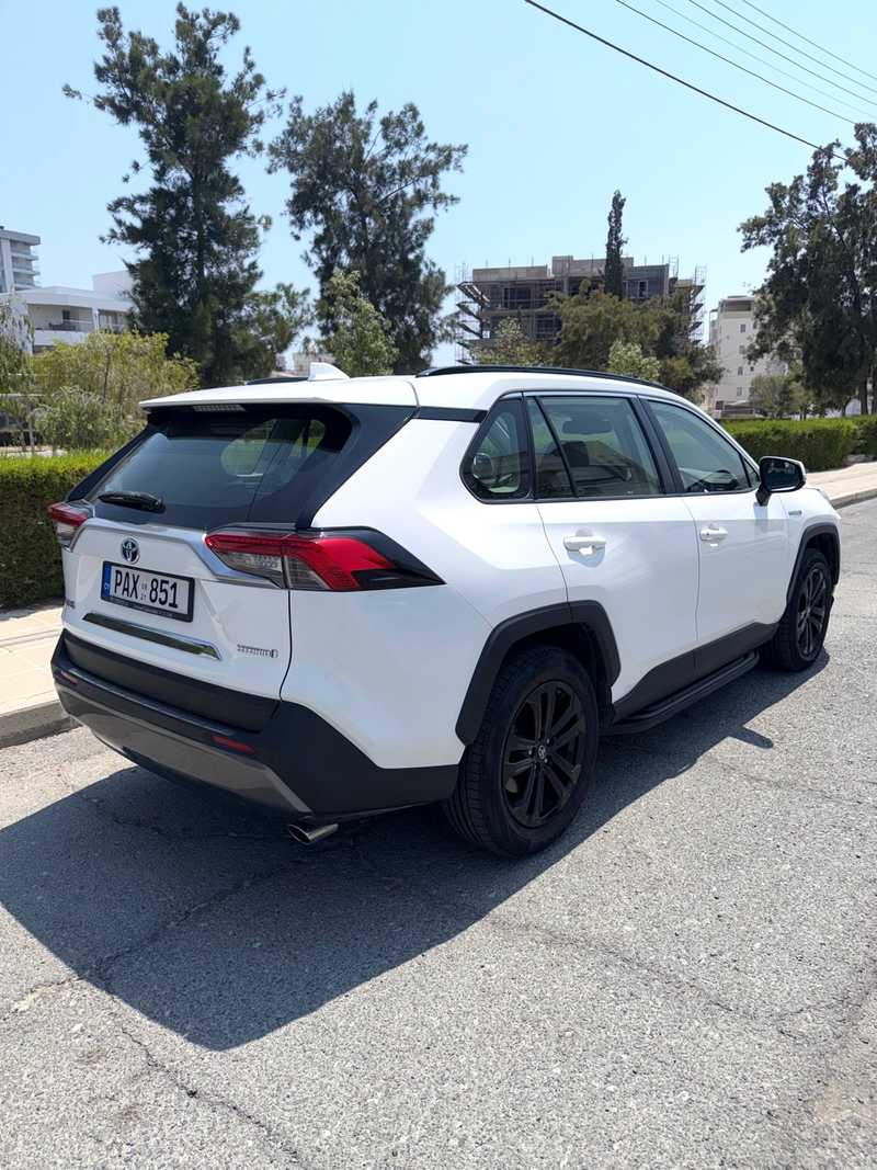 2021 Toyota RAV4 2,5L 2021 Cyprus