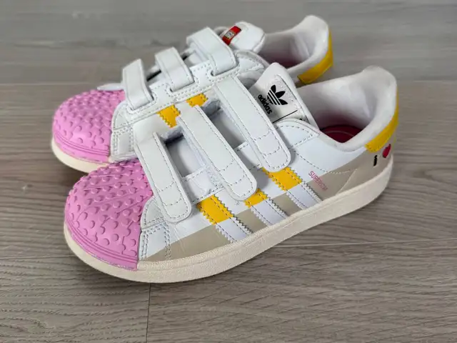 Adidas sneakers, Επαρχία Λεμεσού — Λεμεσός - Νεάπολη