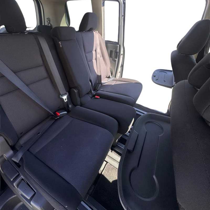 2021 Nissan Serena 2,0L 2021 Cyprus