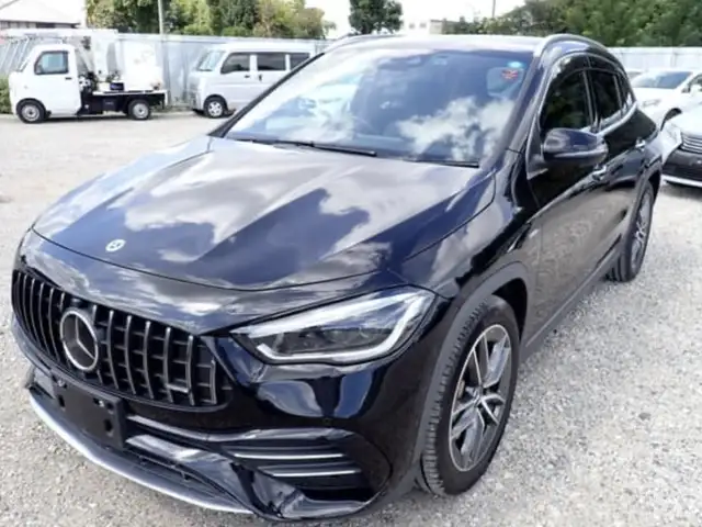 Mercedes-Benz GLA 35