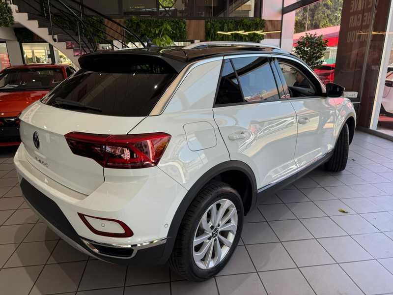 2025 Volkswagen T-Roc 1,5L 2025 Cyprus