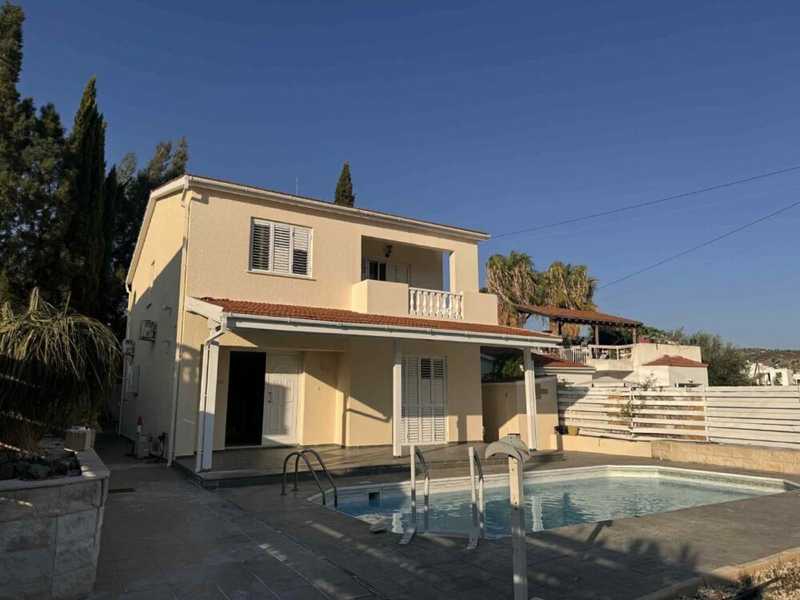 3-bedroom detached house for sale