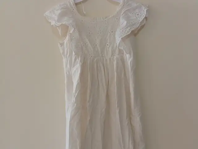 H&M Ivory Summer Dress, Επαρχία Λεμεσού — Άγιος Αθανάσιος