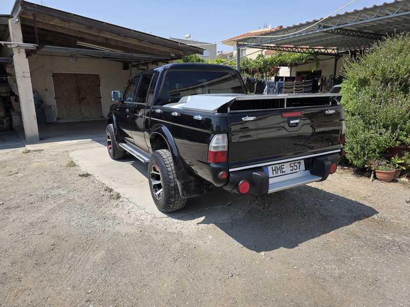 2001 Mitsubishi L200 2,5L 2001 Cyprus