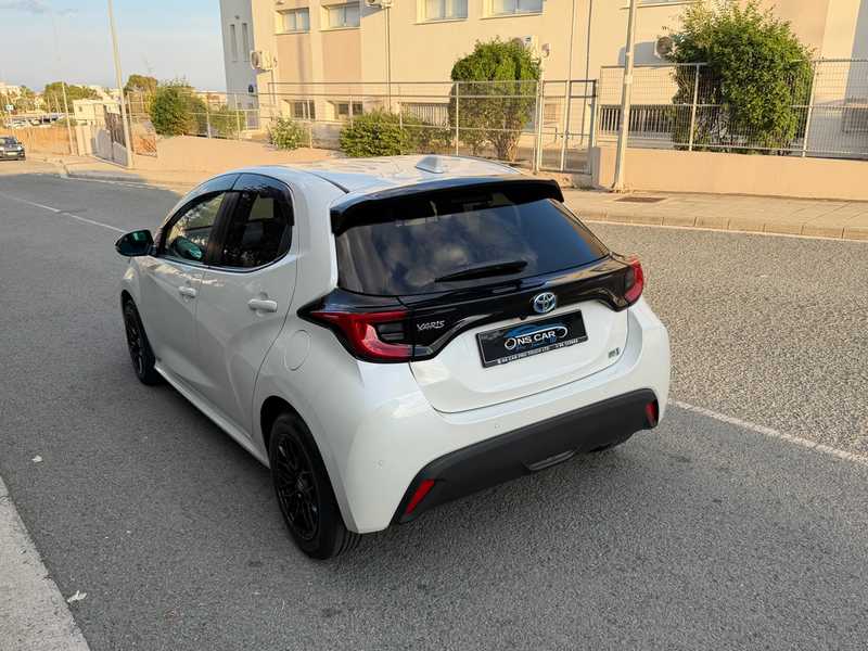2022 Toyota Yaris 1,5L 2022 Cyprus