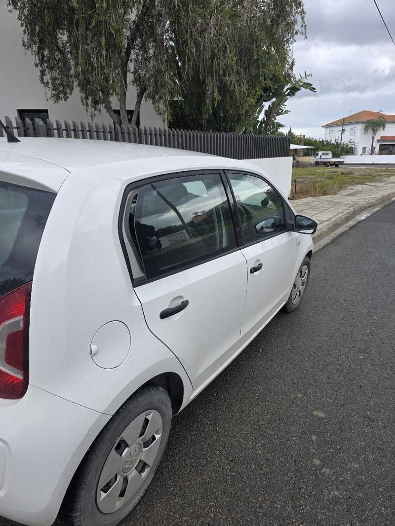 2015 Volkswagen UP 1,0L 2015 Cyprus