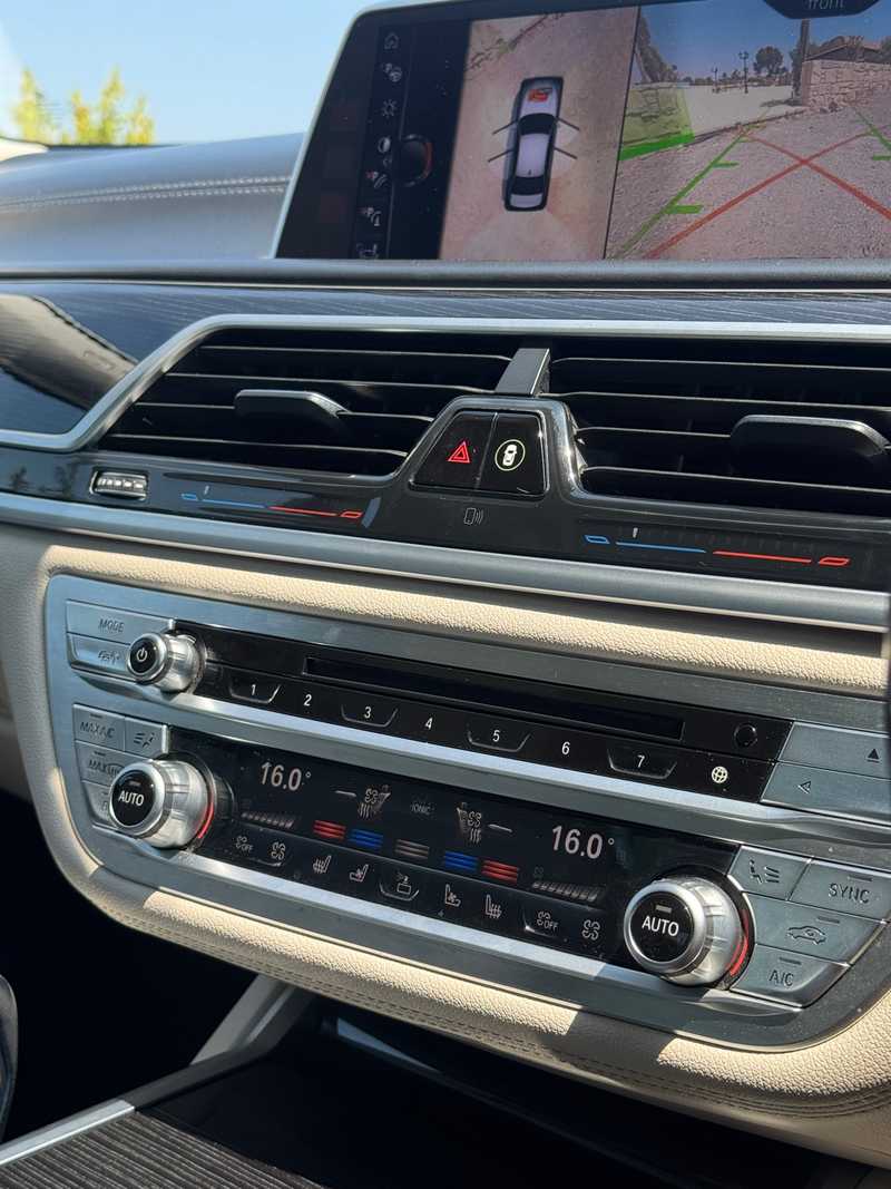 2016 BMW 7-Series 4,4L 2016 Cyprus