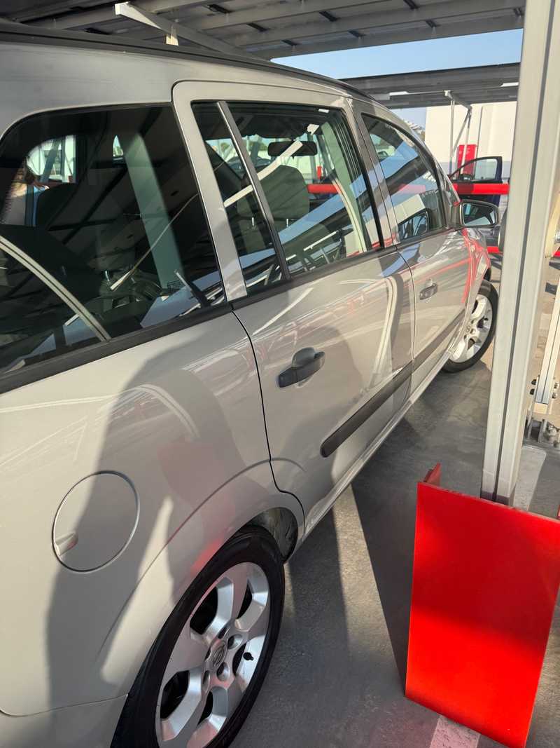 2008 Opel, Vauxhall Zafira 1,6L 2008 Cyprus