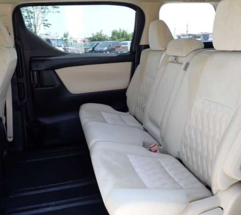2022 Toyota Alphard 2,5L 2022 Cyprus