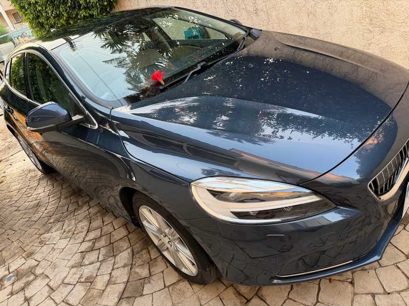 Volvo V40 1,5L 2020