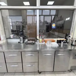 Επαγγελματικό ψυγείο πάγκος με 2 πόρτες και 6 συρτάρια, Nicosia — Egkomi