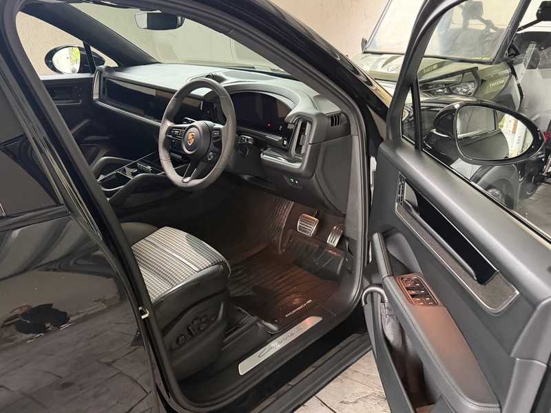 2023 Porsche Cayenne 4,0L 2023 Cyprus