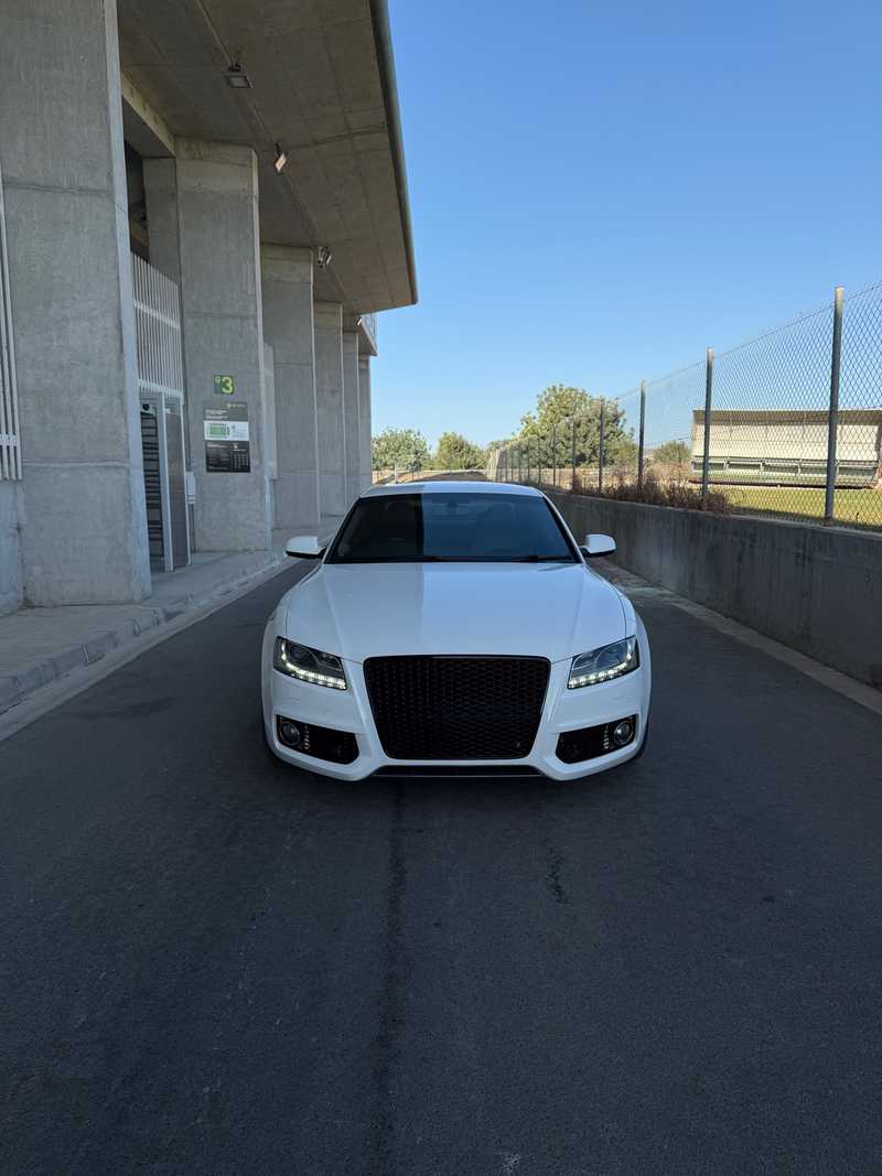 2010 Audi A5 2,0L 2010 Cyprus