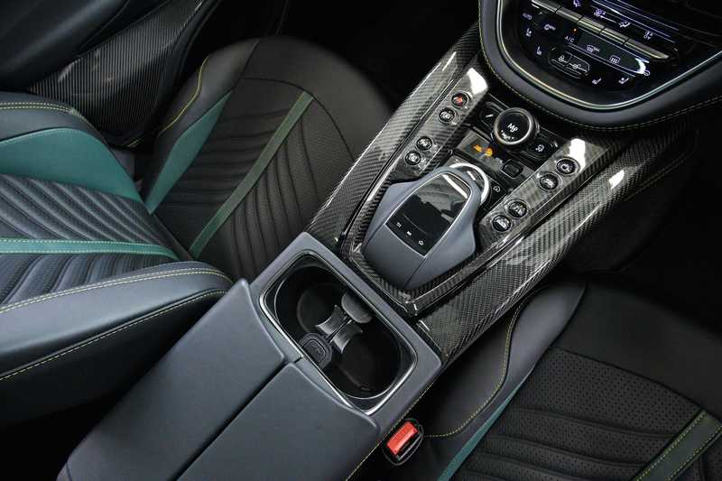 2024 Aston Martin DBX 4,0L 2024 Cyprus
